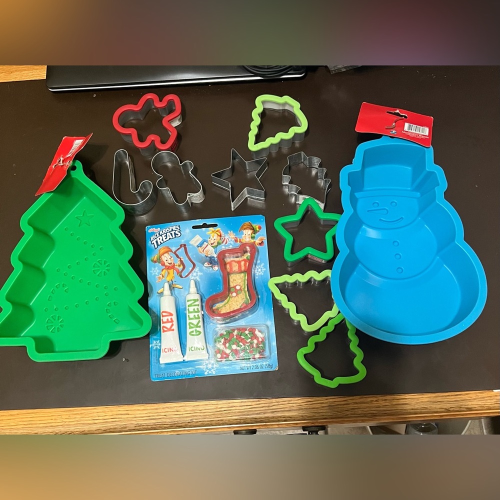 New lot of Christmas molds